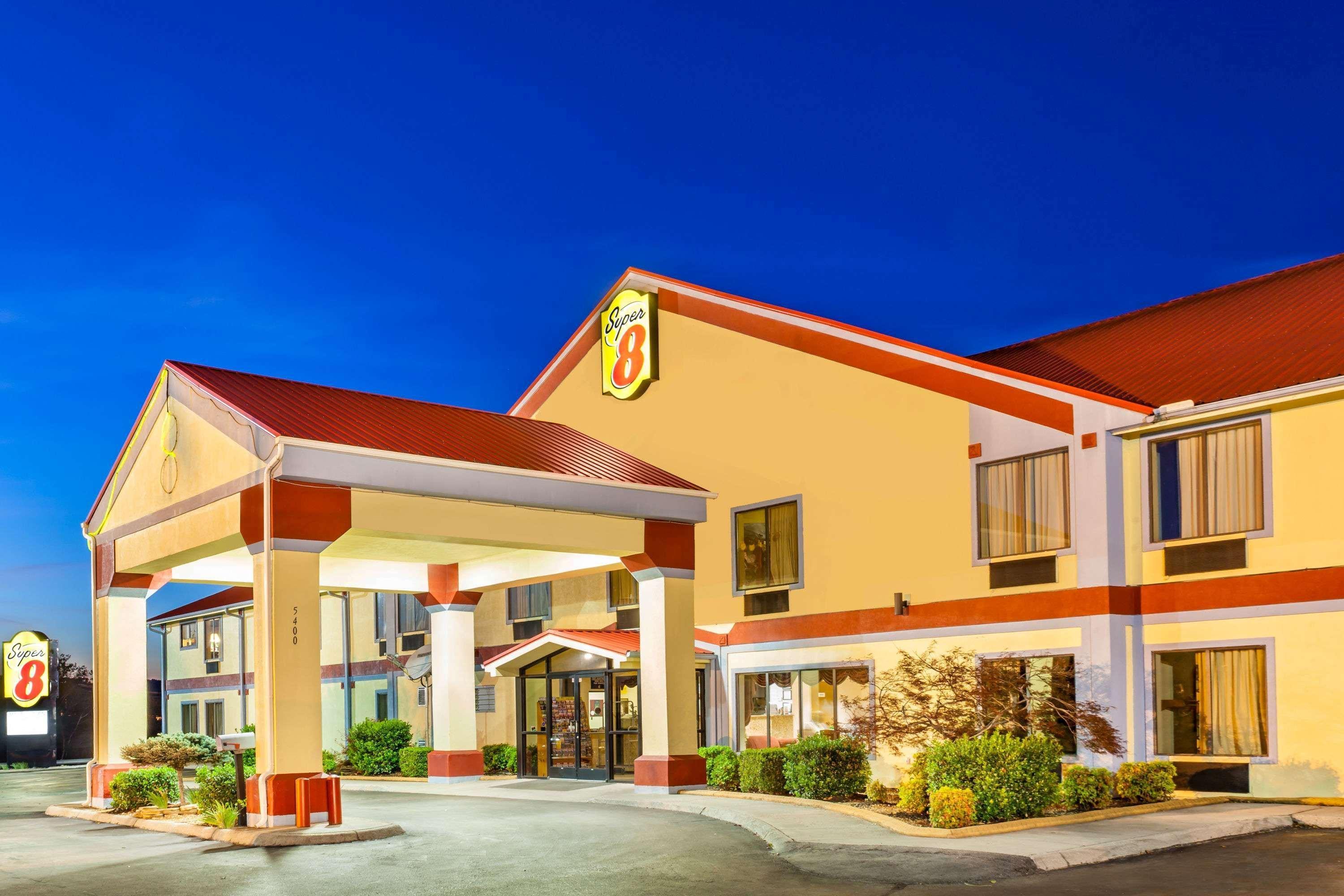 Super 8 By Wyndham Morristown/South Hotel Екстериор снимка