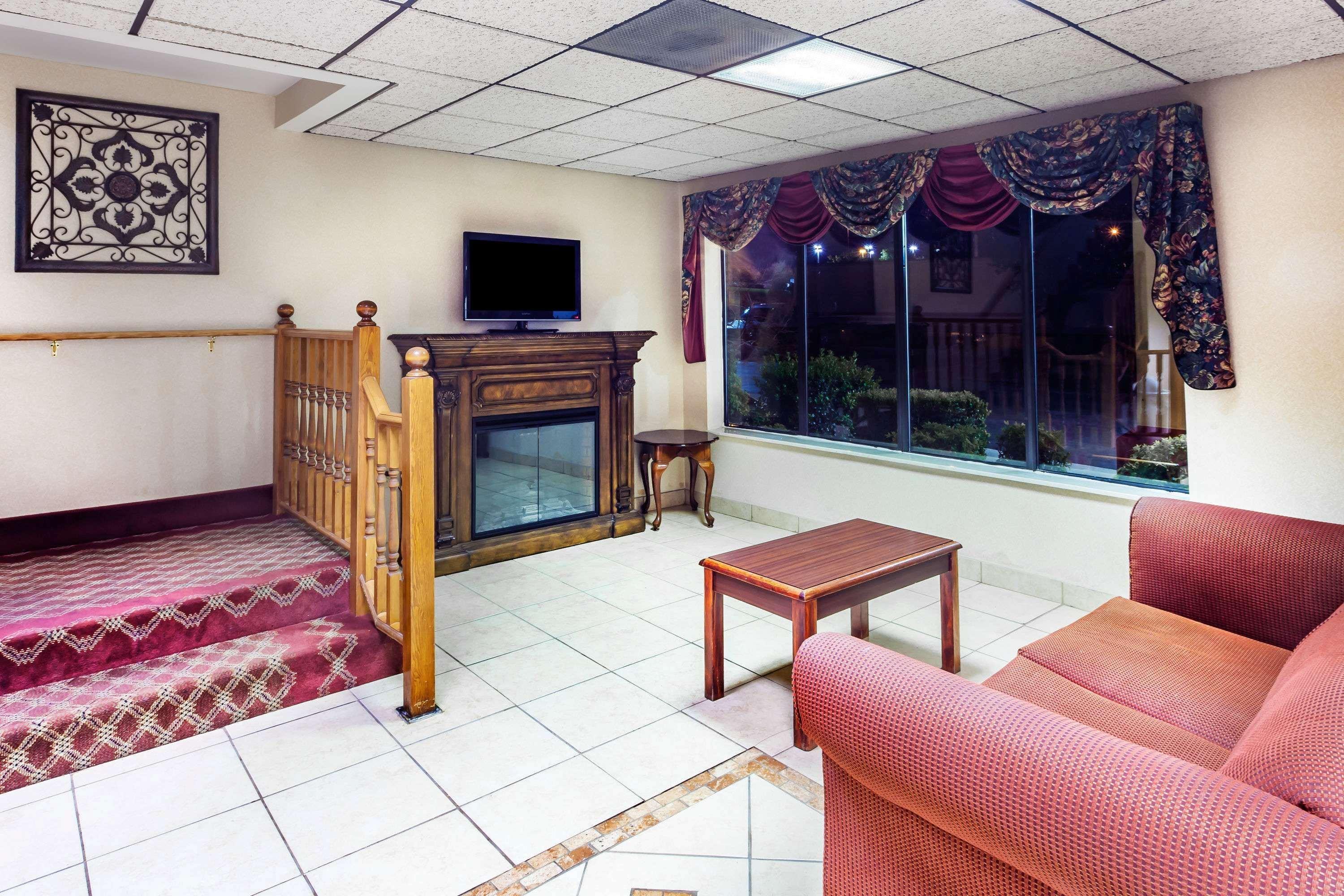 Super 8 By Wyndham Morristown/South Hotel Екстериор снимка